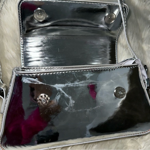 Silver purse perfect size - Picture 3 of 5